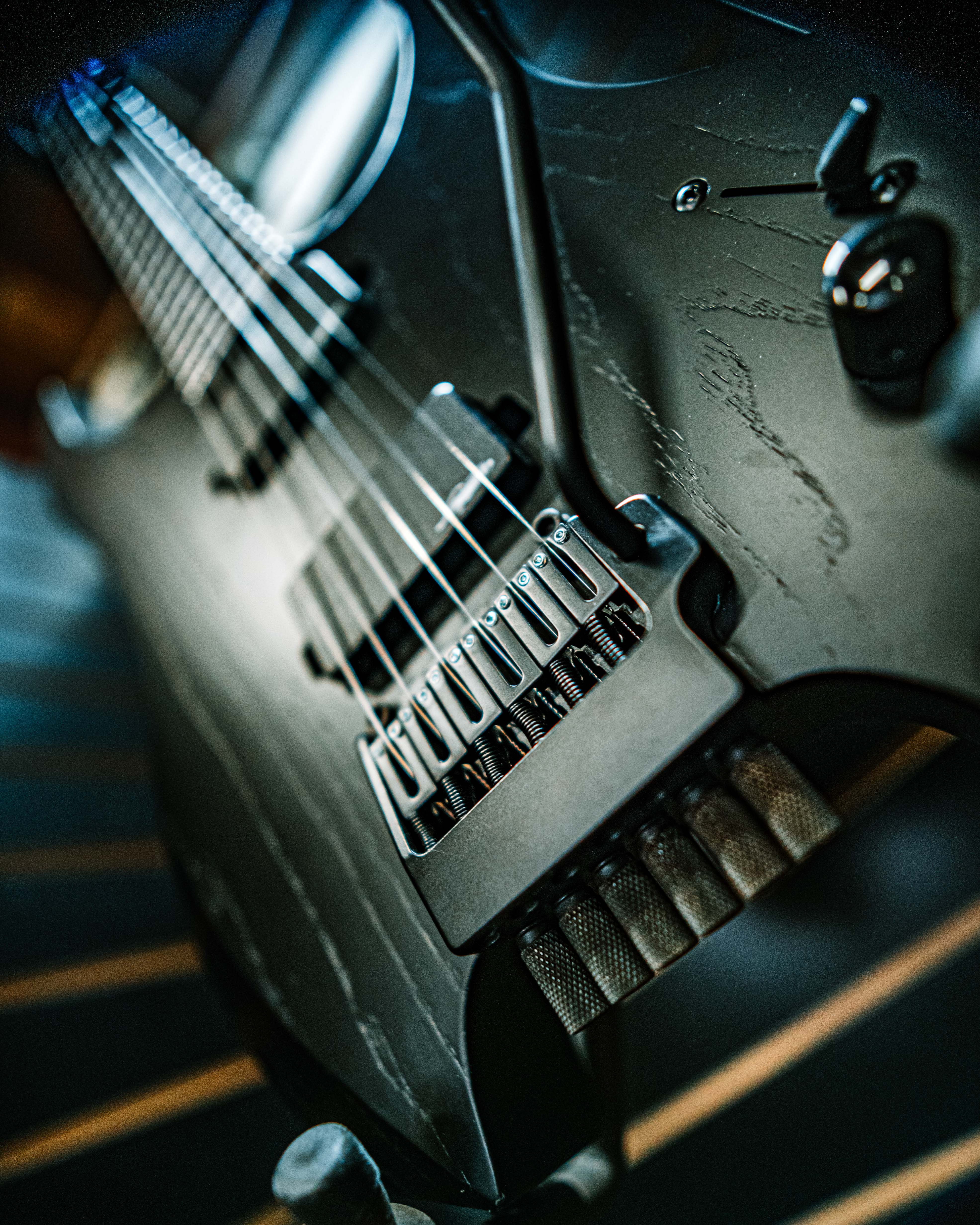 Headless Guitars