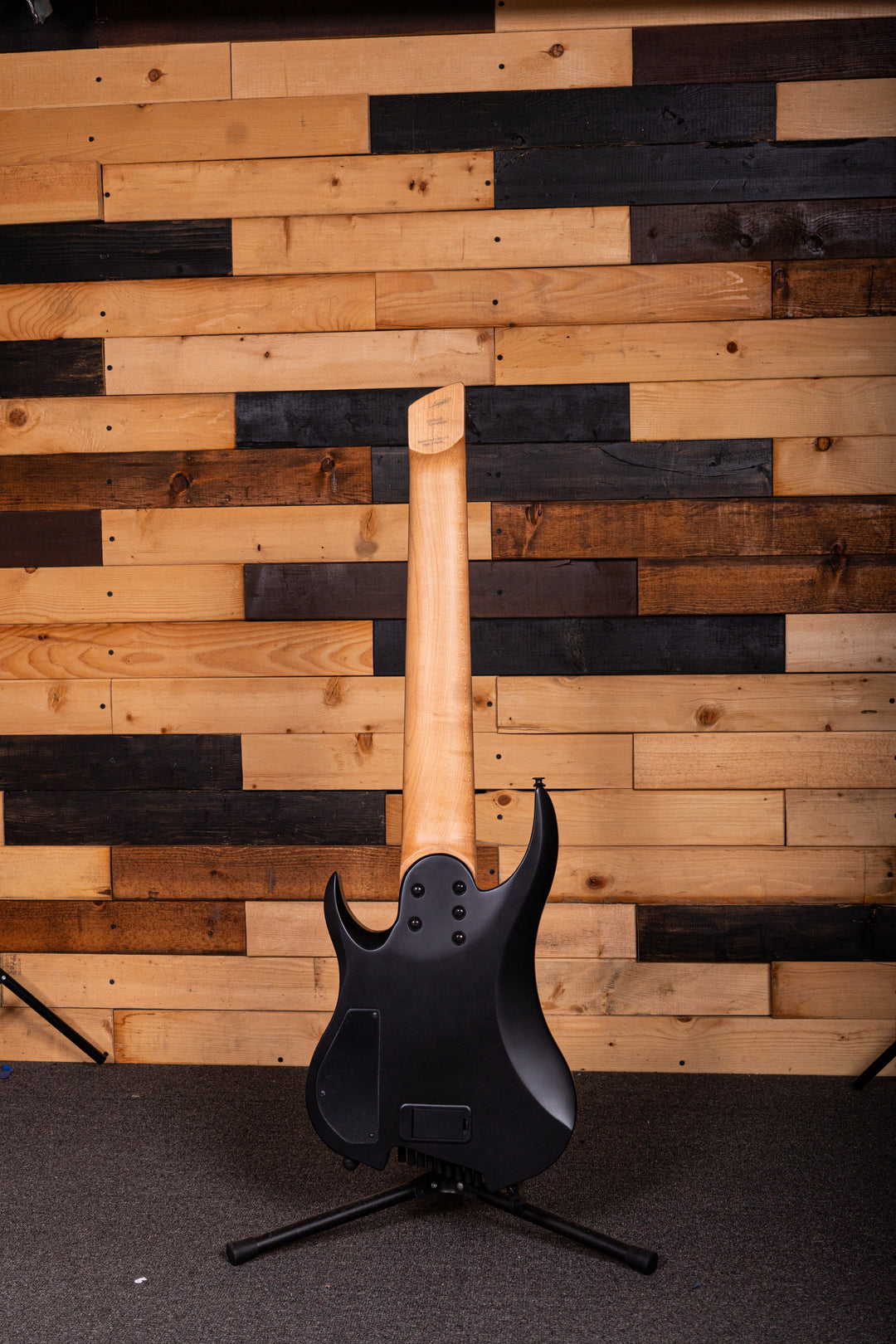 Artist Signature LMG-9